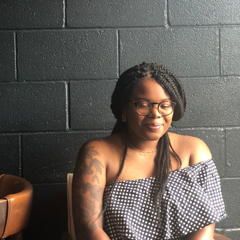 Meet your Posher, Joy